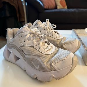 2021 Women’s RYZ 365 2 'White' Nike Sneakers